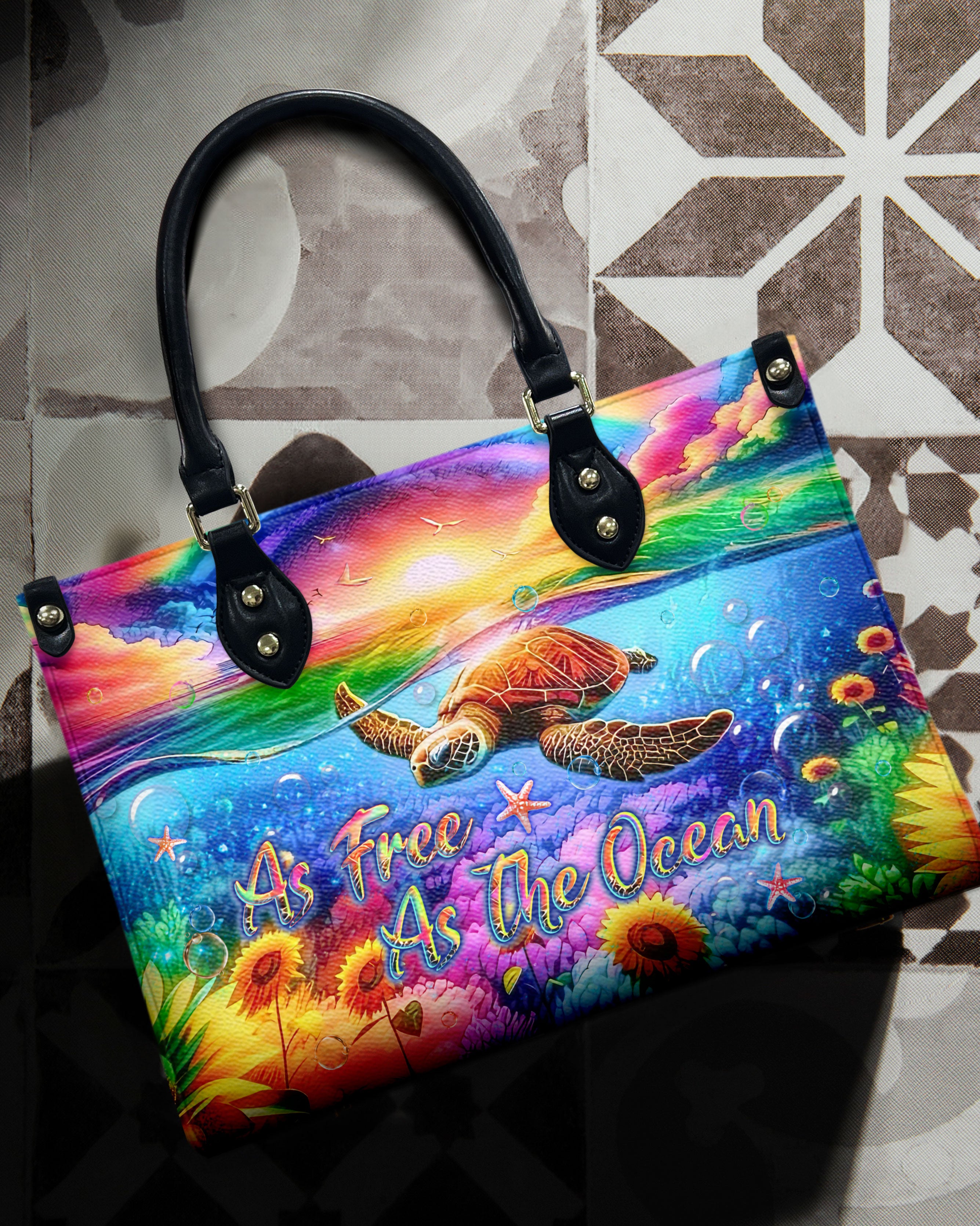 AS FREE AS THE OCEAN TURTLE SUNFLOWERS LEATHER HANDBAG - YHLT1507241