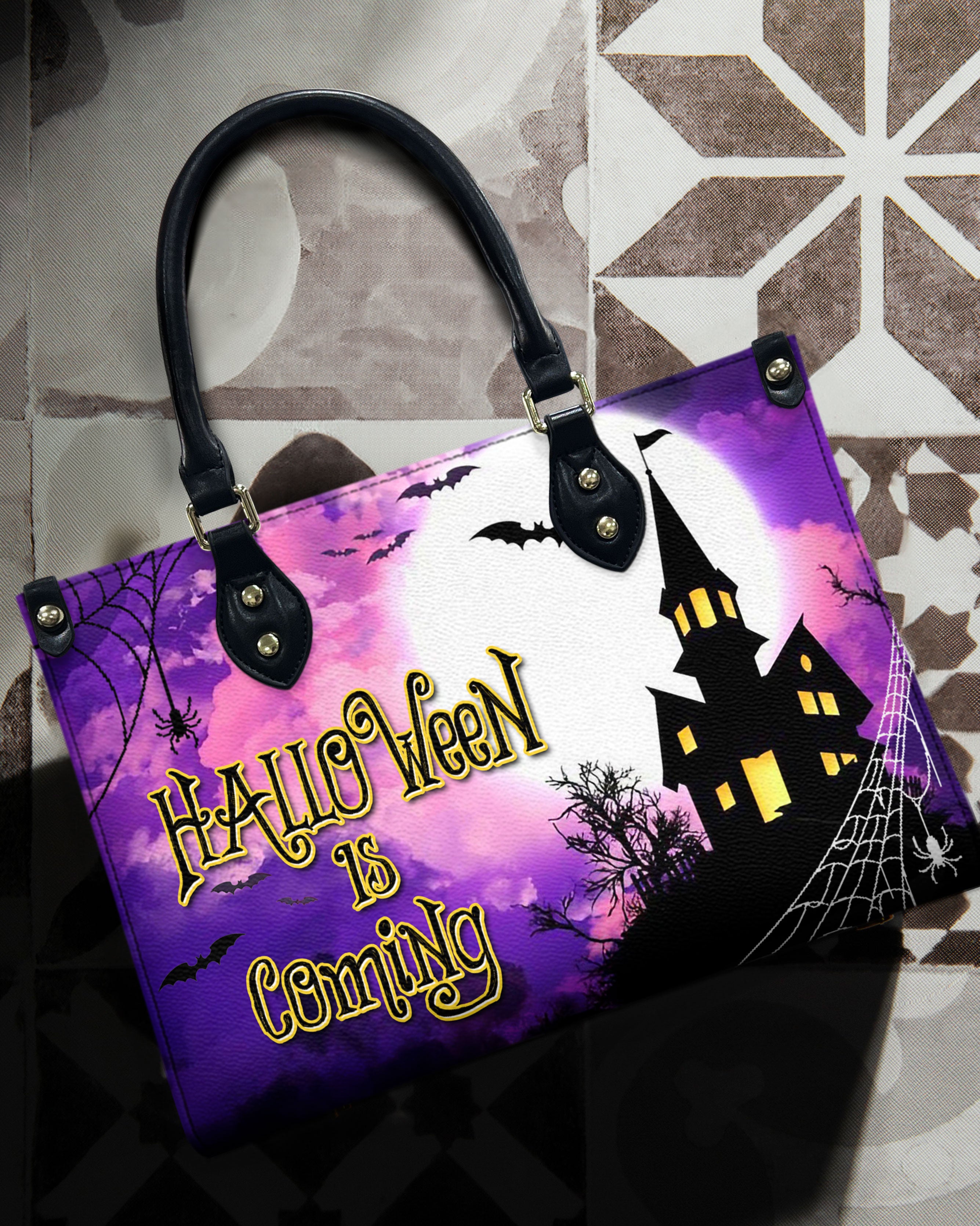 HALLOWEEN IS COMING LEATHER HANDBAG - YHDU1109244