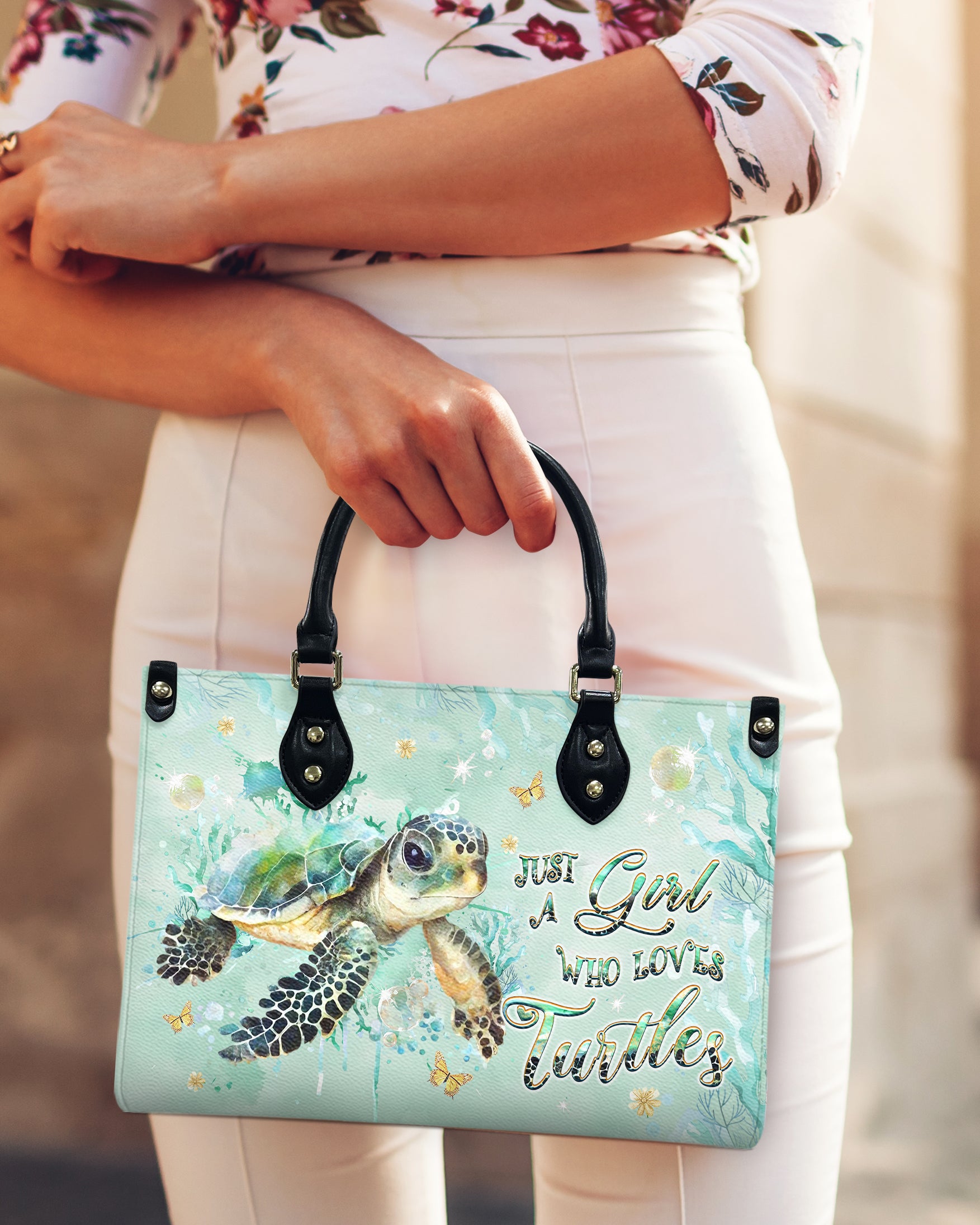 JUST A GIRL WHO LOVES TURTLES LEATHER HANDBAG - YHHG2711244